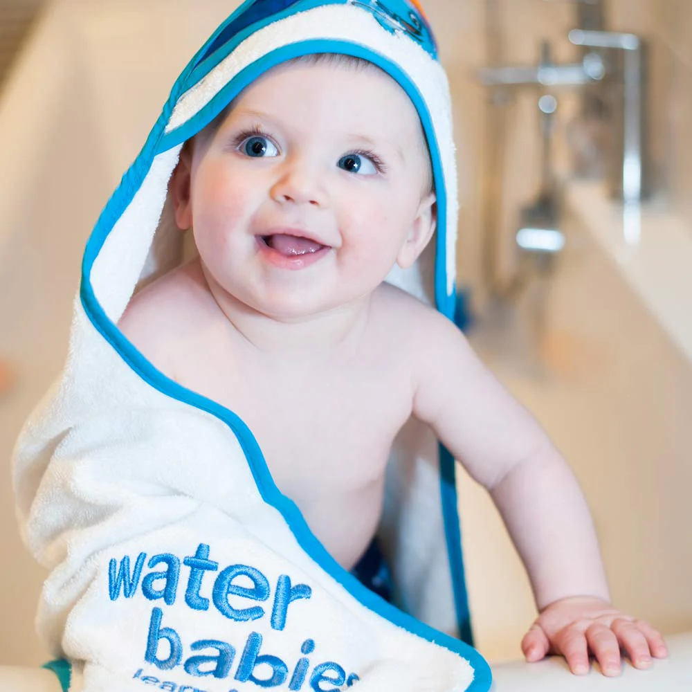 Water Babies Hooded Towel (70x70cm) - Image 4
