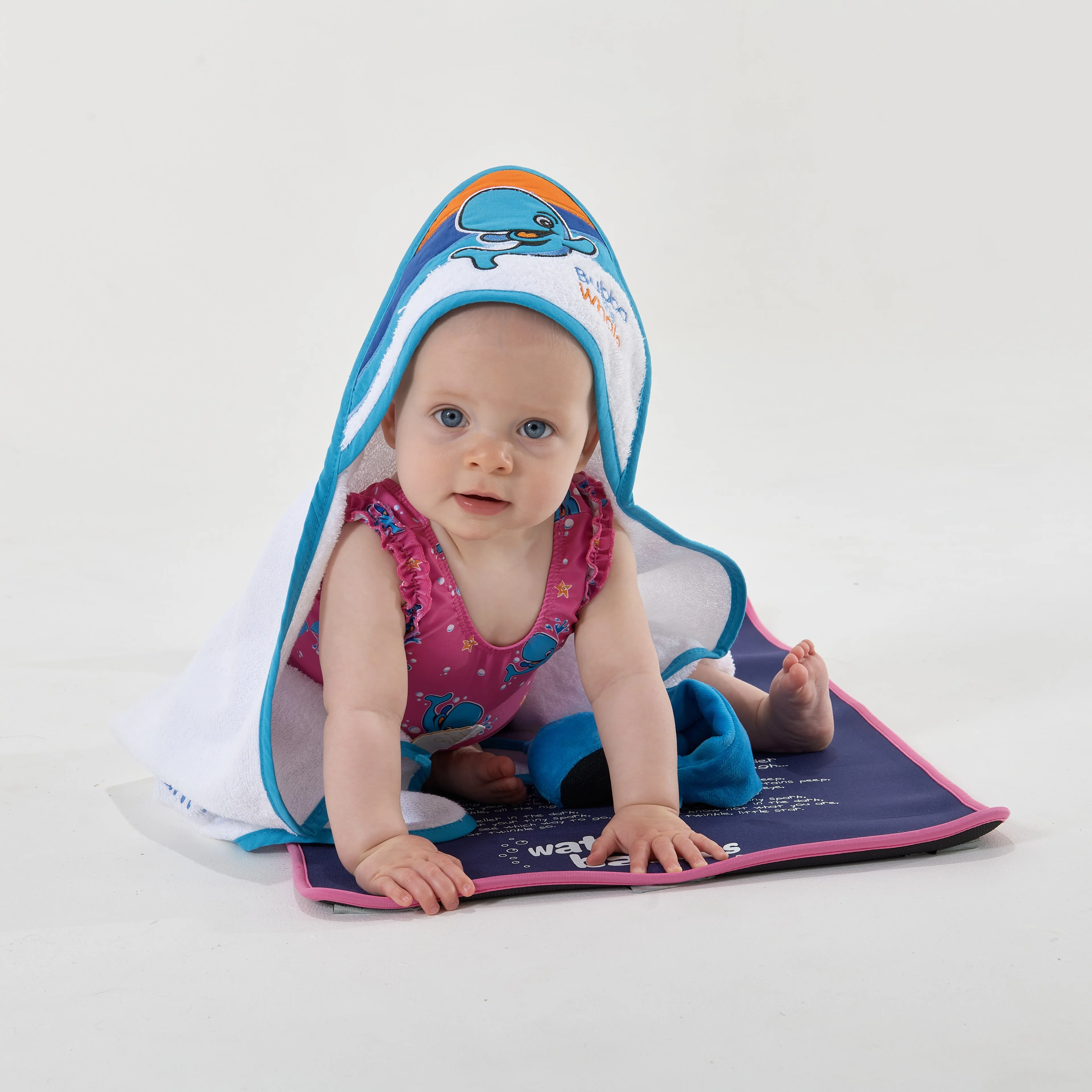 Water Babies Hooded Towel (70x70cm) - Image 7